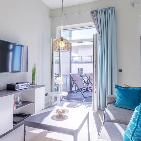 Admiralssuite - Exklusive 5-sterne-ferienwohnung Mit Westbalkon In Der Seefahrtsschule Wustrow Apartment Wustrow (Fischland)
