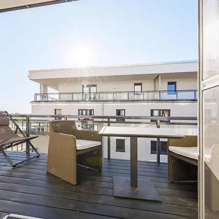 Apartment Admiralssuite - Exklusive 5-sterne-ferienwohnung Mit Westbalkon In Der Seefahrtsschule Wustrow Wustrow (Fischland)